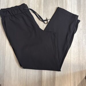 Lululemon Women's On the Fly Crop Woven Black Pants Size 10